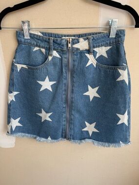 Altar'd State Blue Star-Print Zip-Front Denim Mini Skirt